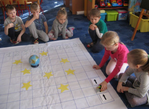 Kosmiczne zabawy przedszkolaków z grupy IV